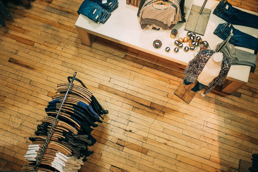 clothes-1839935_1280 Image by <a href="https://pixabay.com/users/pexels-2286921/?utm_source=link-attribution&utm_medium=referral&utm_campaign=image&utm_content=1839935">Pexels</a> from <a href="https://pixabay.com//?utm_source=link-attribution&utm_medium=referral&utm_campaign=image&utm_content=1839935">Pixabay</a>